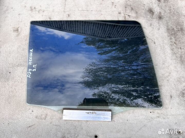 Стекло двери заднее правое Daewoo Nexia 1