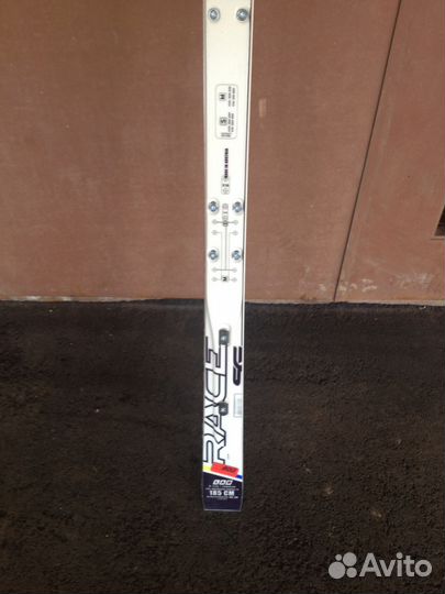 Горные лыжи Salomon новые