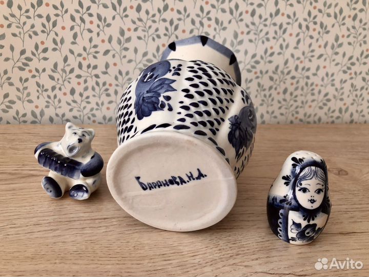 Ваза Гжель, статуэтки Гжель