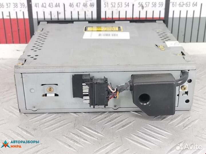 CD-чейнджер Audi A4 B6 2003 8E0057111