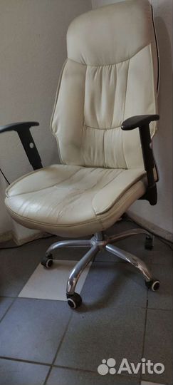 Компьютерное кресло руководителя бу