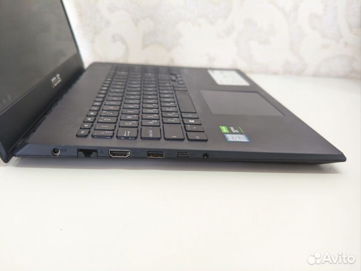 Игровой ноутбук Asus X571G