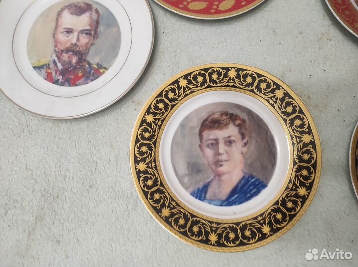 Тарелки с портретом царской семьи