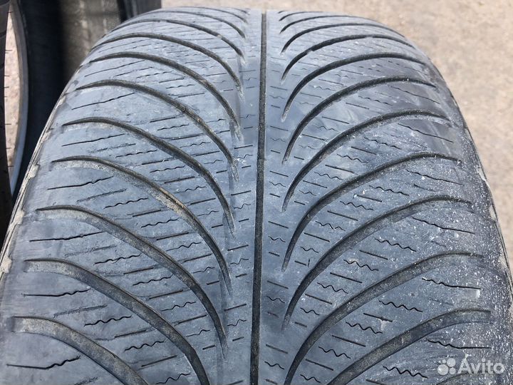 Goodyear Vector 4Seasons 255/55 R19 107V