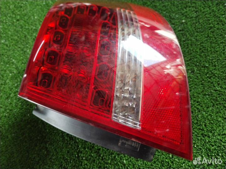 Стоп-сигнал правый Audi A6 C6