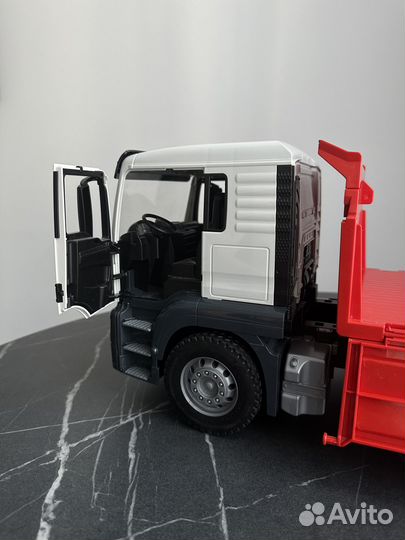 Bruder грузовик
