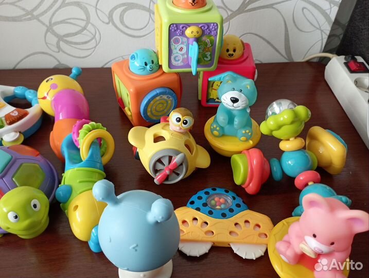 Развивающие игрушки для малышей