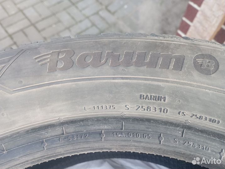 Barum Polaris 5 215/55 R17 V