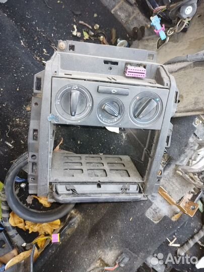 Блок управления климатом golf4