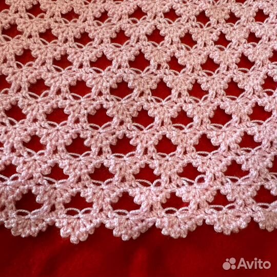 Новая вязанная треугольная шаль ажурная