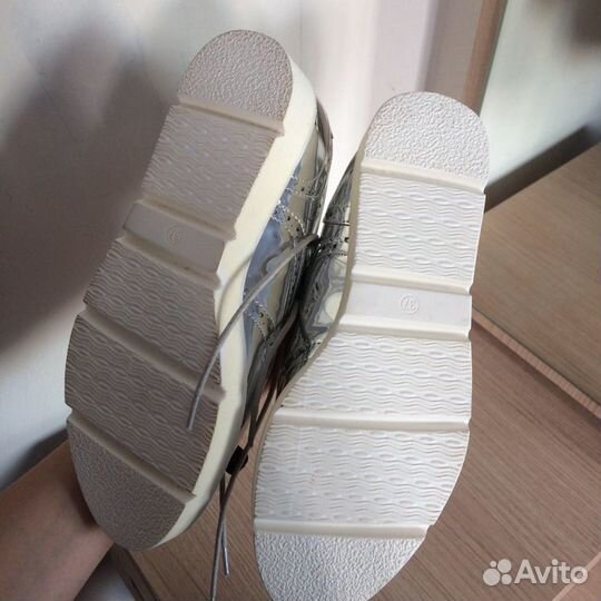 Полуботинки