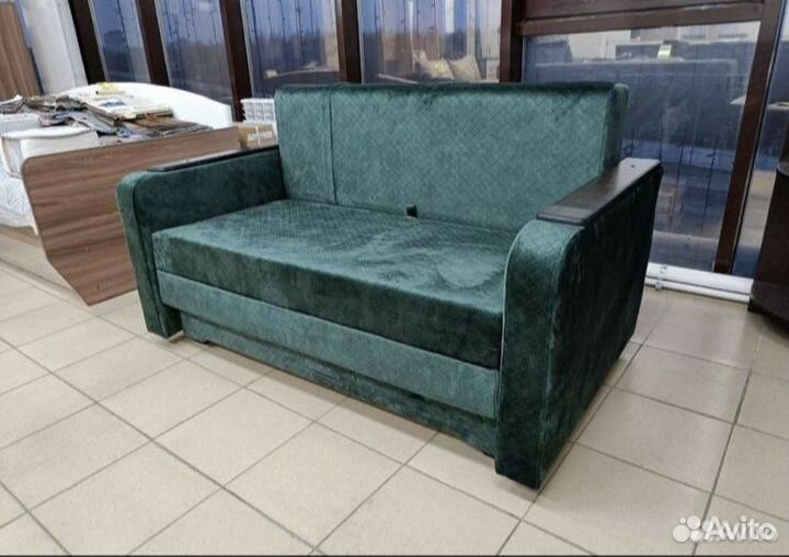 Диван чебурашка