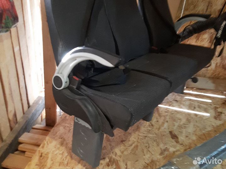 Сиденье-заднее тройное микроавтобус