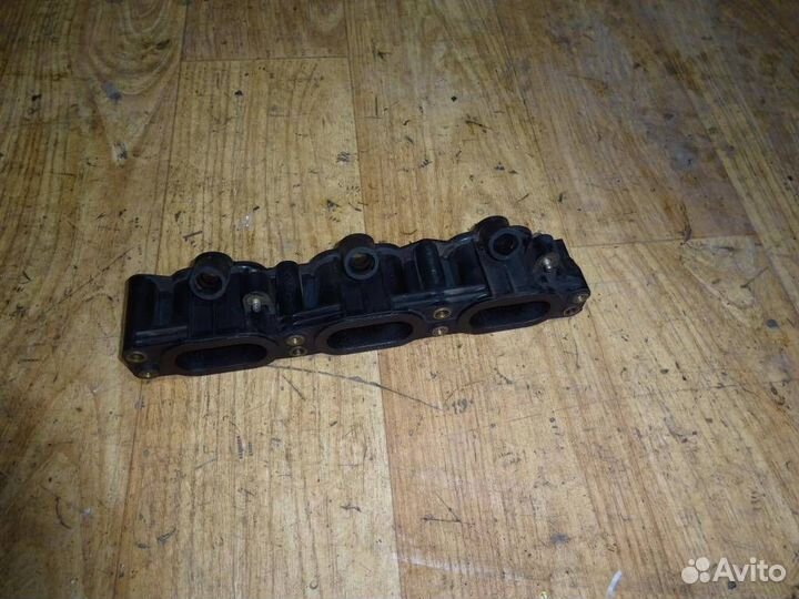 Коллектор впускной Mazda Tribute (EP) 2000-2007