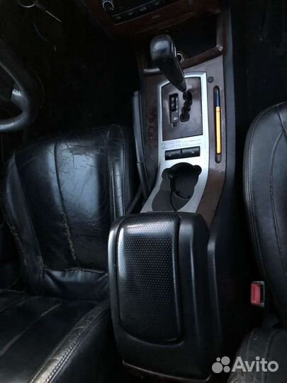 Подлокотник саньенг рекстон SsangYong Rexton