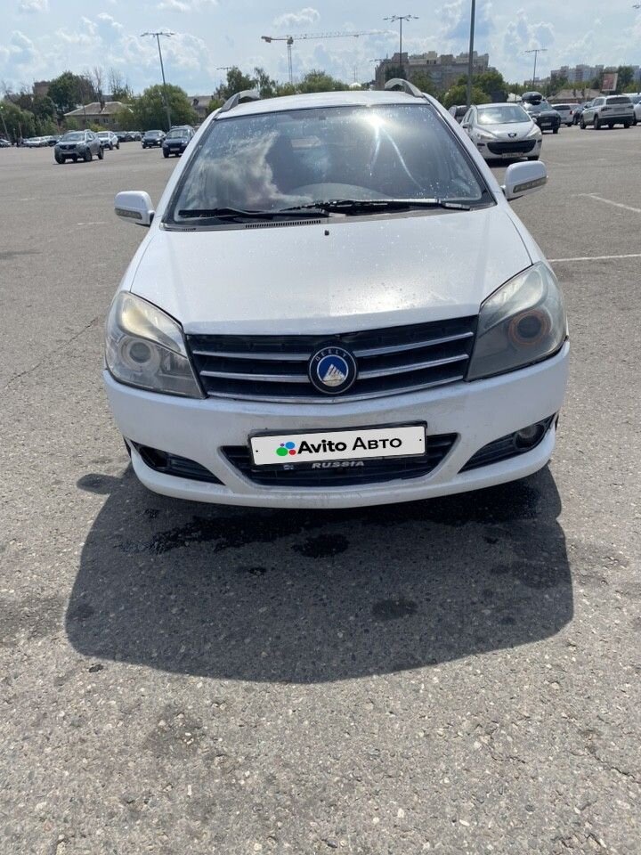 Geely MK Cross: фото владельца