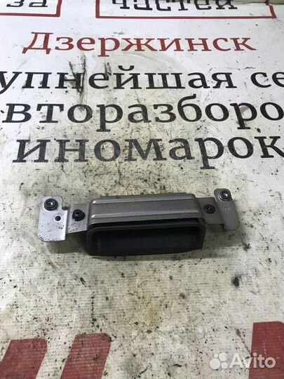 Ручка открывания багажника Nissan Pathfinder