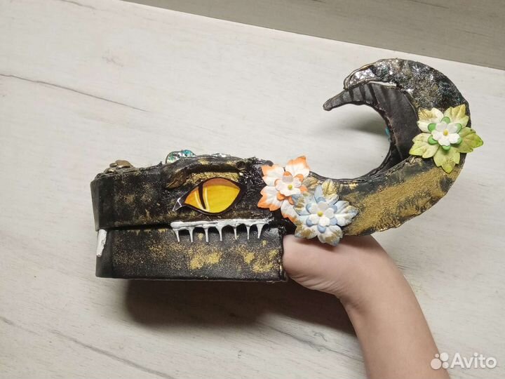 Дракон на руку