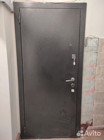 Дверь металлическая тамбурная