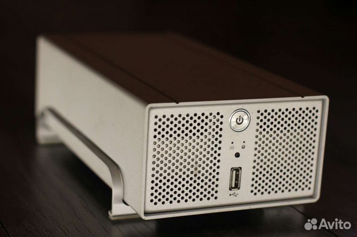 Сетевое хранилище iconbit i-Stor607