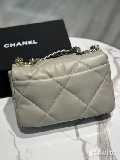Сумочка шанель женская Chanel 19
