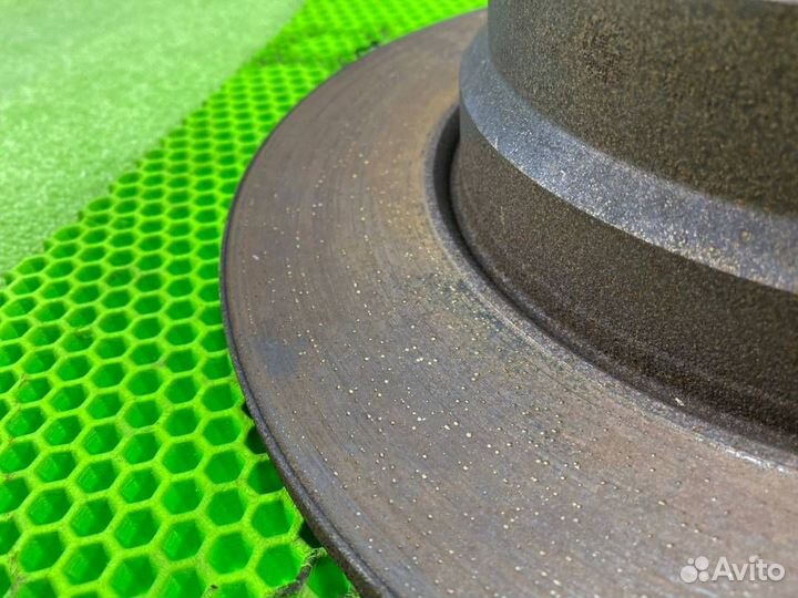 Тормозной диск задний Bmw X5 E53 M54 2002