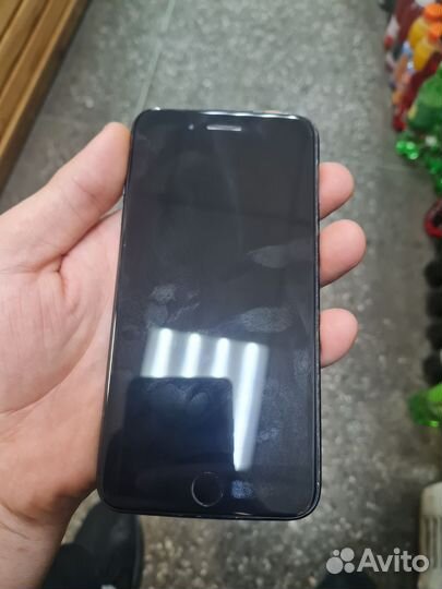 Телефон iPhone 8 plus