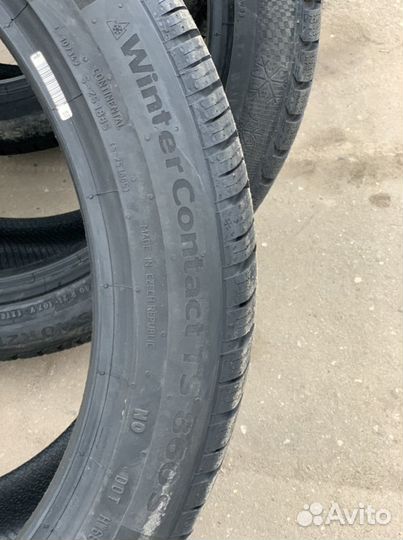 Continental ContiWinterContact TS 860S 275/40 R21 и 305/35 R21