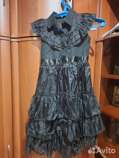 Костюм уэнсдей