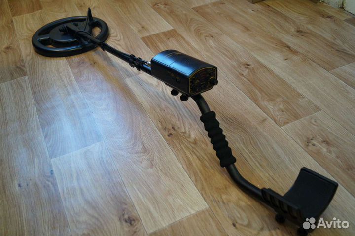 Металлоискатель AR 944М новый