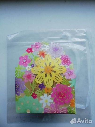 Коробочка подарочная ажурная