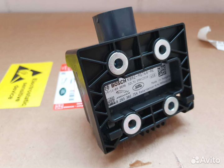 Радар круиз-контроля Range Rover Velar L560