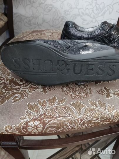 Кросовки Guess