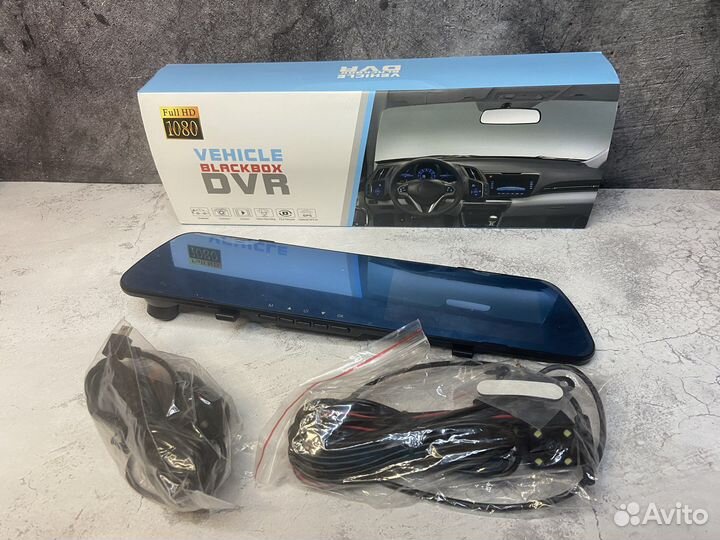 Видеорегистратор с двумя камерами