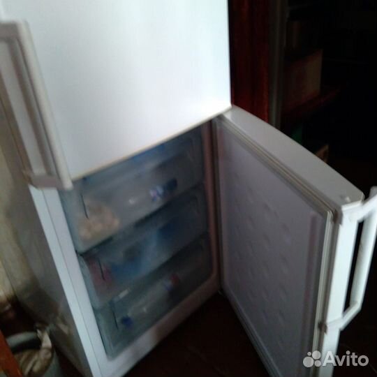 Холодильник samsung