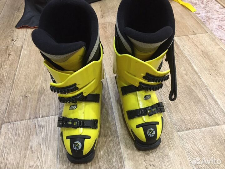Горнолыжные ботинки