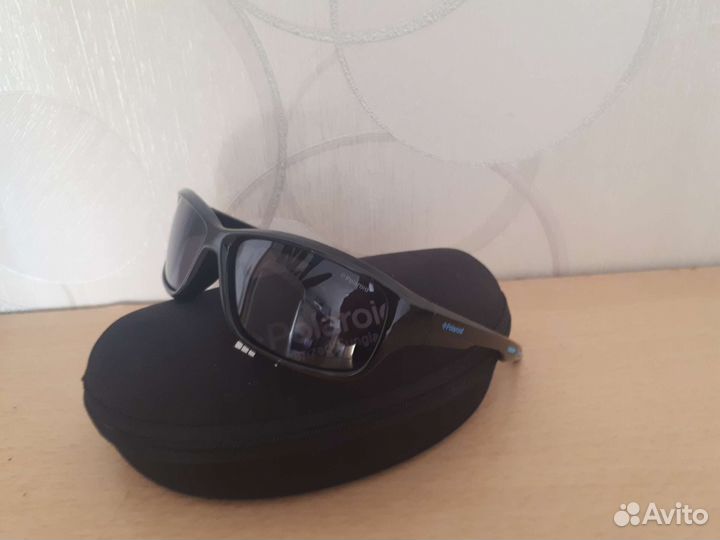 Солнцезащитные очки polaroid