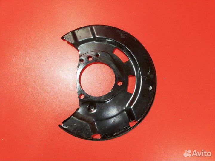Пыльник тормозного диска передний правый Chevrolet