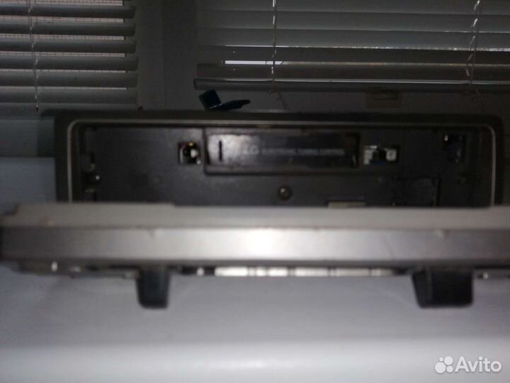 Кассетная автомагнитола L G