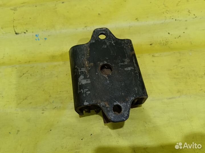 Опора кпп задняя terrano II (R20) (1993-2004)