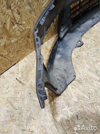 Бампер передний на VW Caddy 4 2016