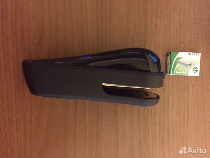 Степлер Leitz Allura