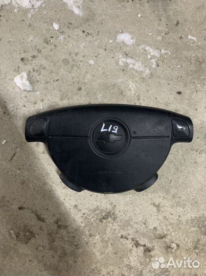 Подушка безопасности Шевроле Лачетти в руль srs