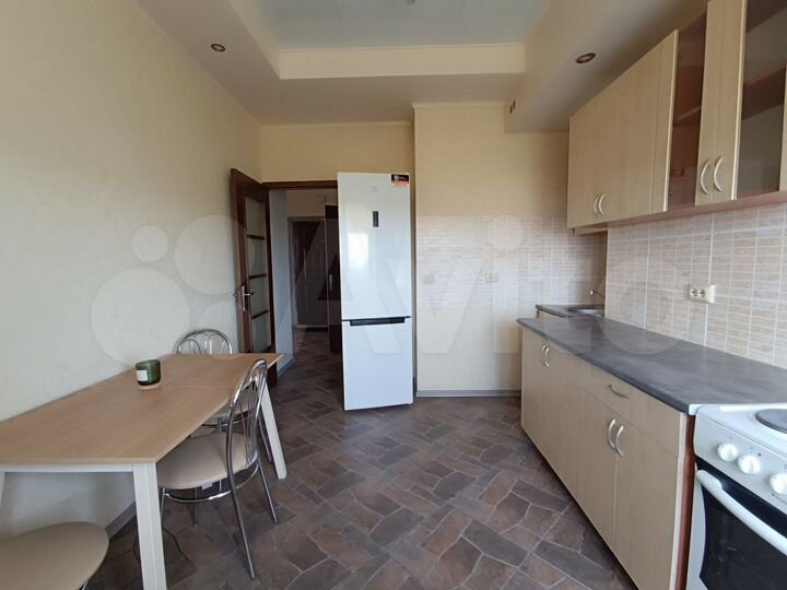 2-к. квартира, 70 м², 9/12 эт.