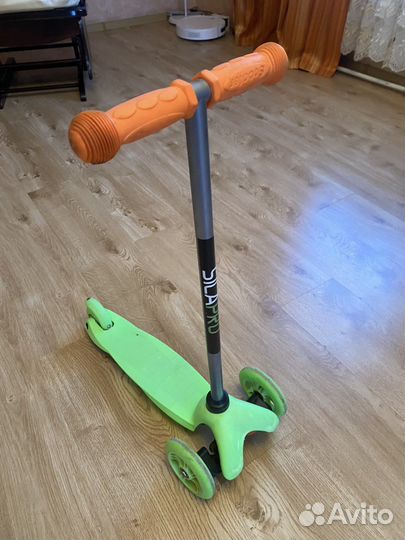 Самокат трехколесный от 2 лет