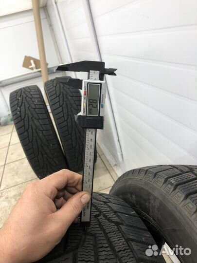 Kumho I'Zen KW31 215/60 R17 96