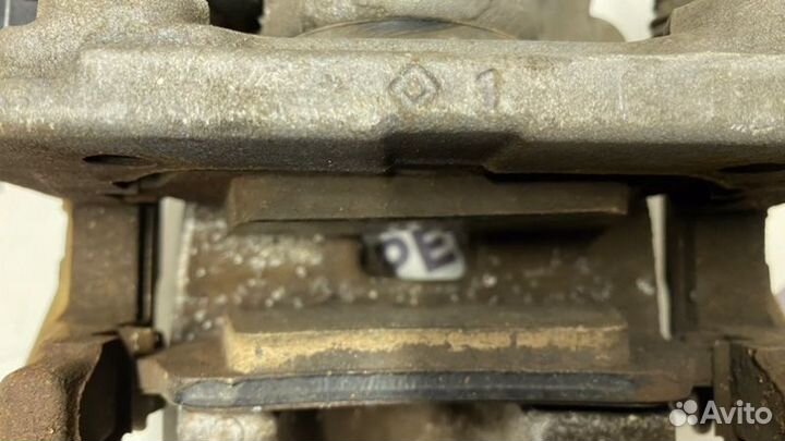 Суппорт тормозной задний правый Land Rover