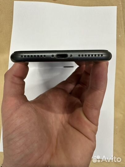 iPhone 8 Plus, 64 ГБ