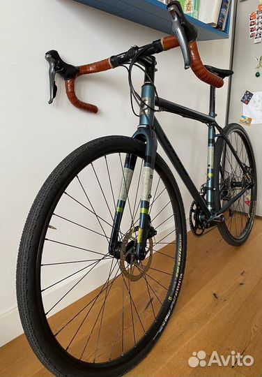 Jamis Renegade Expat 54