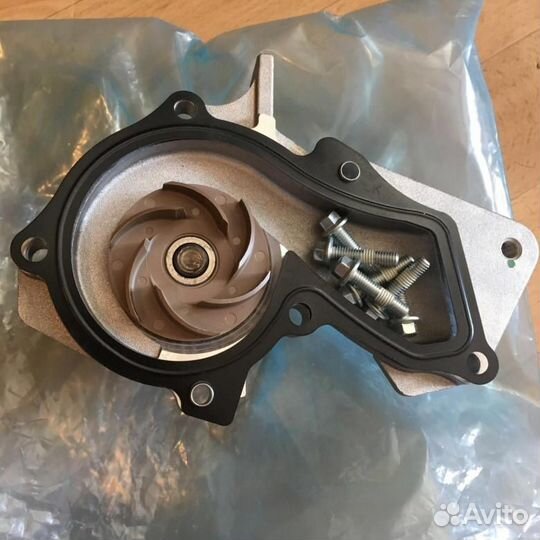 Насос водяной помпа Форд Фокус